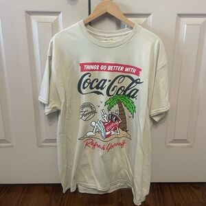 Mens XL fashionova coca cola shirt